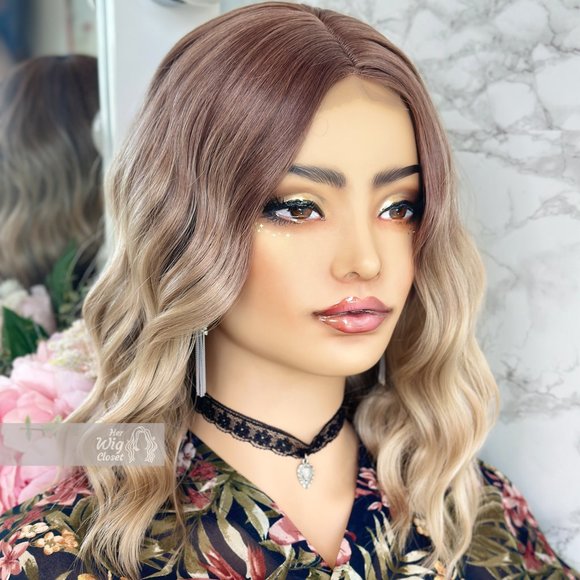 Ash Blonde Ombre Wavy Bob Small Lace Wig | Zoey - Picture 9 of 13